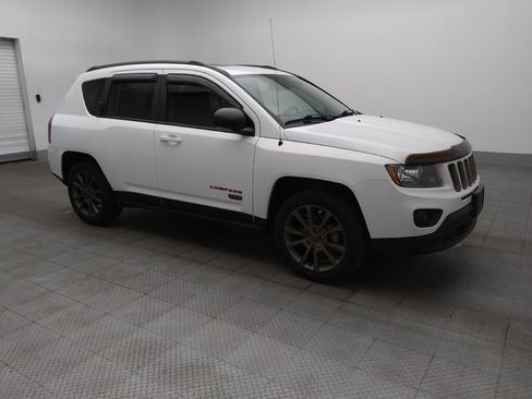 Used 2017 Jeep Compass 75th Anniversary w/ Power Value Group FWD image 11