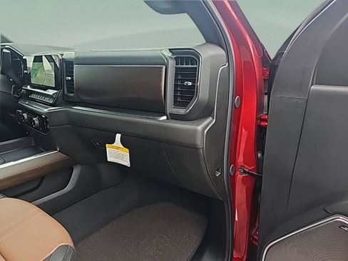 Used 2025 Chevrolet Silverado 2500 High Country w/ Technology Package image 34