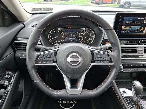 Certified 2024 Nissan Altima 2.5 SR w/ SR Premium Package image 23