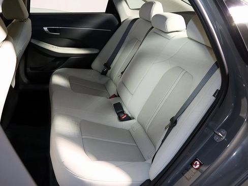 Used 2023 Hyundai Sonata SEL image 13