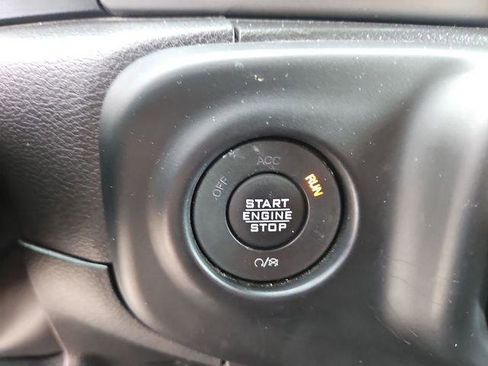 Used 2023 Jeep Wrangler Unlimited Sport AWD/4WD image 16
