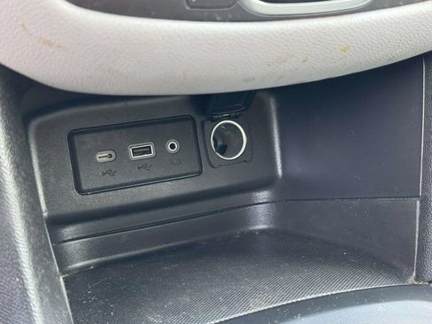 Used 2023 Chevrolet Equinox LS w/ Driver Confidence II Package FWD image 32