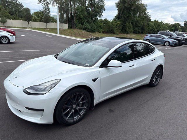 Used 2021 Tesla Model 3 Standard Range Plus RWD image 1