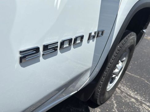 Used 2023 Chevrolet Silverado 2500 W/T w/ Gooseneck/5TH Wheel Package image 12