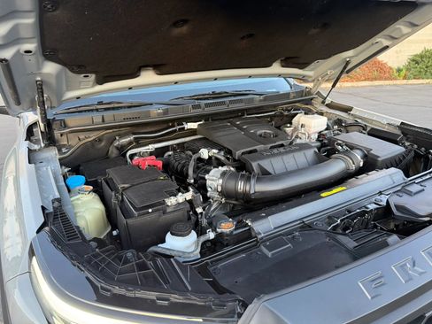 Used 2024 Nissan Frontier PRO-4X w/ Pro Premium Package image 31