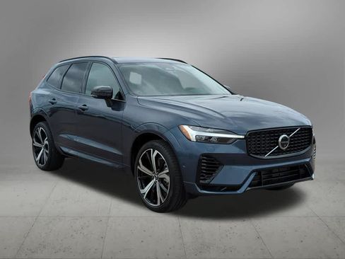 Certified 2024 Volvo XC60 T8 Ultimate w/ Protection Package Premier AWD/4WD image 8