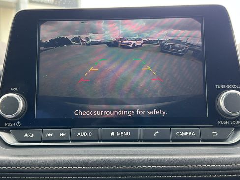 Used 2023 Nissan Rogue SV AWD/4WD image 22