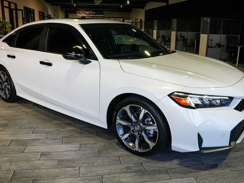 Used 2026 Honda Civic Sport Touring image 3