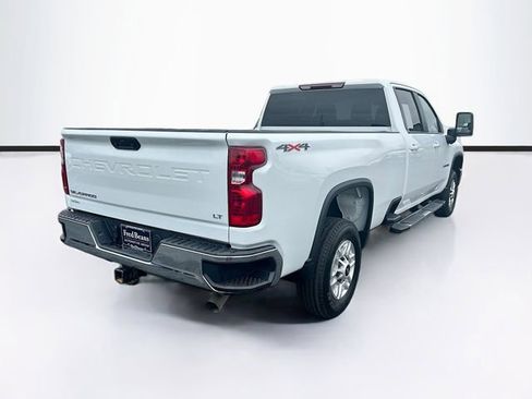 Used 2025 Chevrolet Silverado 2500 LT w/ Convenience Package image 7