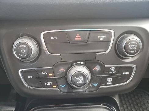 Used 2019 Jeep Compass Latitude AWD/4WD image 22