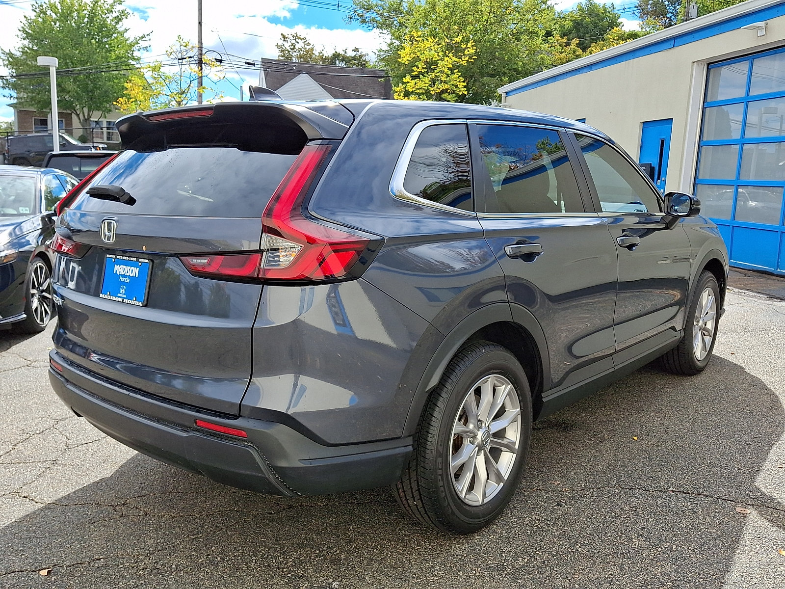 Used 2024 Honda CR-V EX image 4