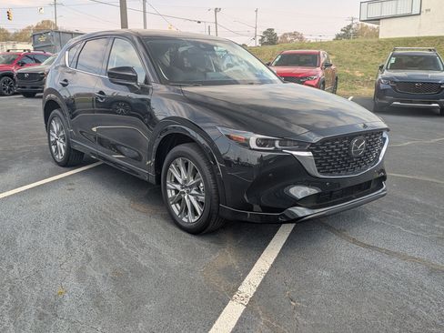 New 2025 MAZDA CX-5 AWD 2.5 S w/ Premium Plus Pkg image 3