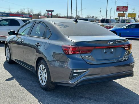 Used 2021 Kia Forte Sedan image 7