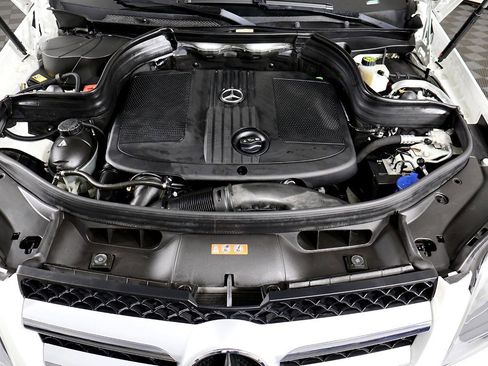 Used 2014 Mercedes-Benz GLK 250 BlueTEC 4MATIC image 44