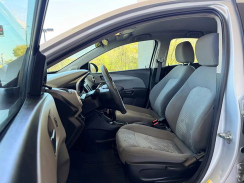 Used 2018 Chevrolet Sonic LS FWD image 8