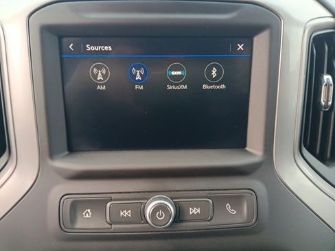 Used 2022 Chevrolet Silverado 2500 Custom w/ Custom Value Package image 13