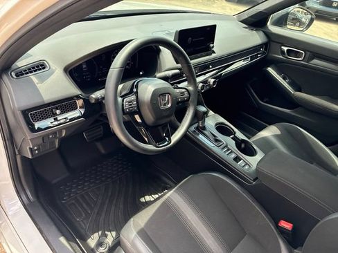 Used 2023 Honda Civic Sport image 18