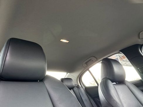 Used 2023 MAZDA MAZDA3 s FWD image 24