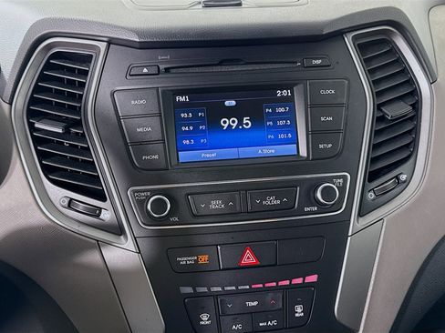 Used 2017 Hyundai Santa Fe Sport image 18