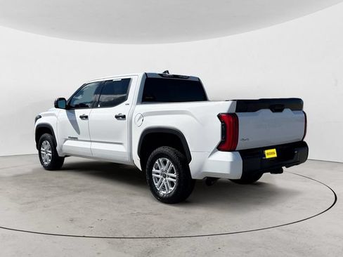 Used 2022 Toyota Tundra SR5 AWD/4WD image 3