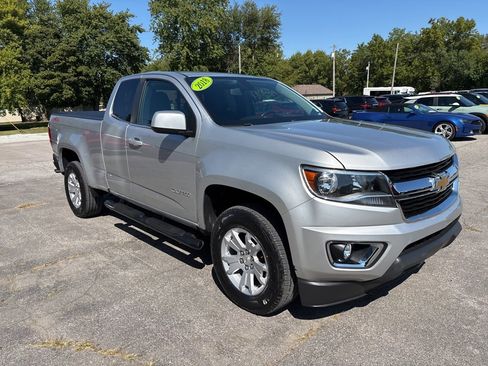 Used 2018 Chevrolet Colorado LT w/ LT Convenience Package image 3