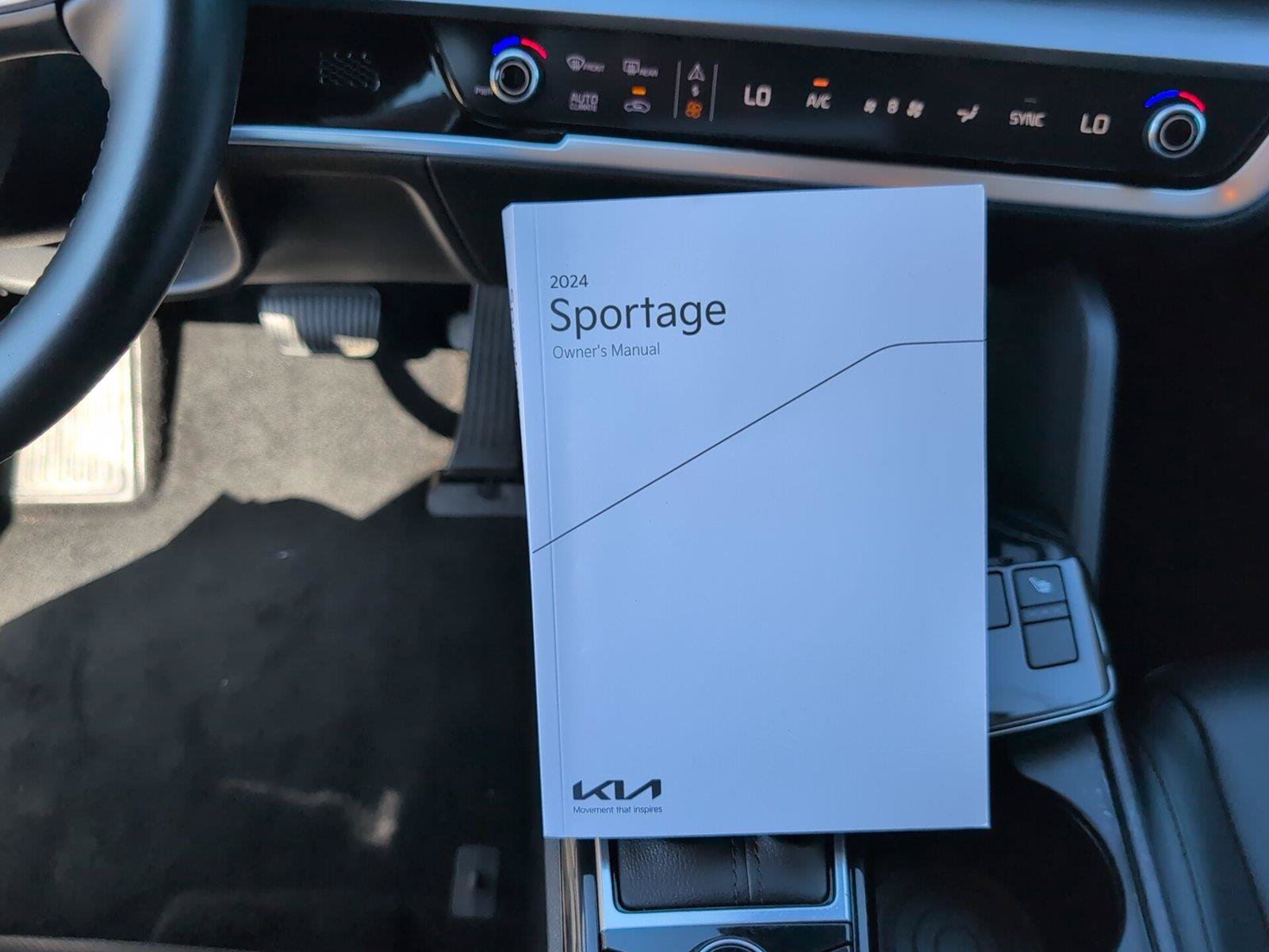 Used 2024 Kia Sportage EX FWD image 35