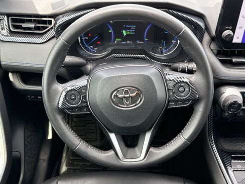 Used 2023 Toyota RAV4 XSE image 28