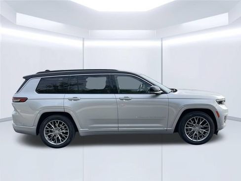 Used 2024 Jeep Grand Cherokee L Summit w/ Advanced Protech Group IV AWD/4WD image 14
