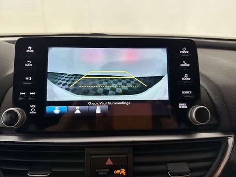 Used 2021 Honda Accord Sport image 25