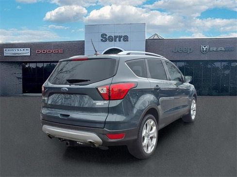 Used 2019 Ford Escape Titanium image 6