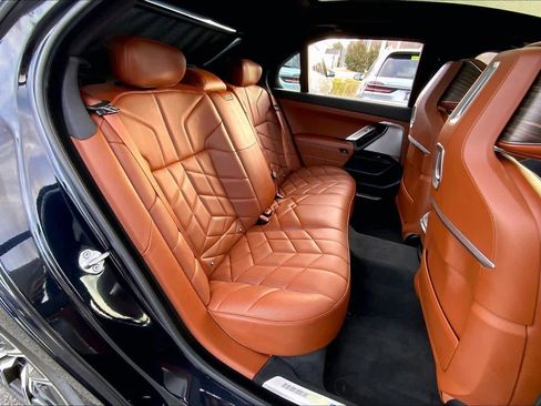 Certified 2023 BMW 760i xDrive image 19