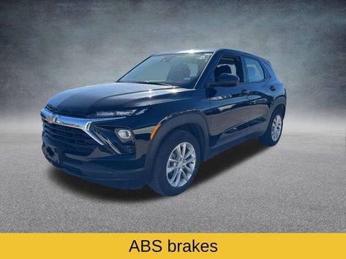 Used 2024 Chevrolet TrailBlazer LS image 9
