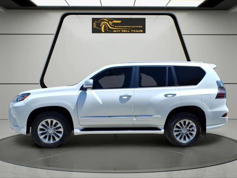 Used 2019 Lexus GX 460 Premium w/ Premium Package AWD/4WD image 2