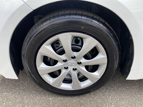 Used 2024 Toyota Corolla LE image 11