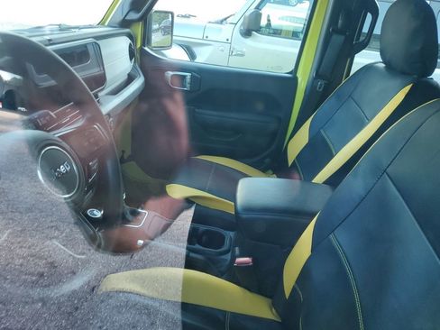 Used 2024 Jeep Wrangler Unlimited Sport AWD/4WD image 10