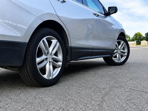 Used 2020 Chevrolet Equinox Premier FWD image 10
