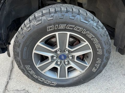 Used 2016 Ford F150 Lariat w/ Equipment Group 502A Luxury image 18