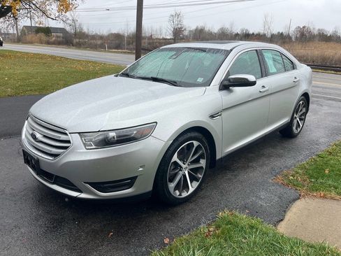 Used 2016 Ford Taurus Limited w/ Driver Assist Package image 6