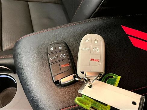 Used 2025 Dodge Durango R/T AWD/4WD image 34