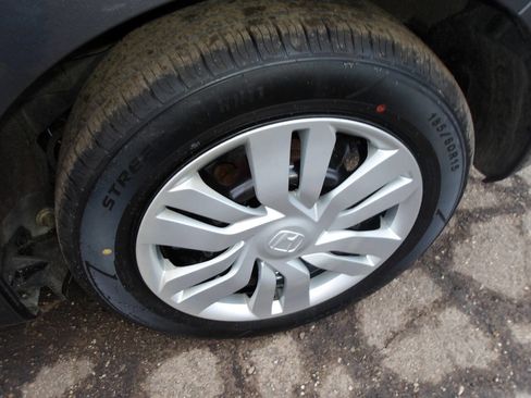 Used 2016 Honda Fit LX image 29