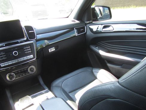 Used 2017 Mercedes-Benz GLE 43 AMG 4MATIC Coupe image 15