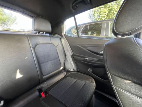 Used 2025 Buick Envista Preferred image 37