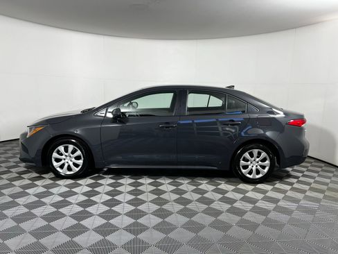 Certified 2025 Toyota Corolla LE image 8