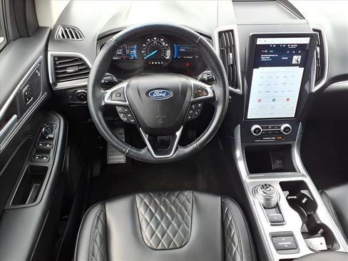 Used 2023 Ford Edge Titanium AWD/4WD image 5