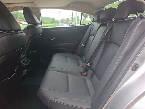 Certified 2023 Lexus ES 300h w/ Premium Package FWD image 10