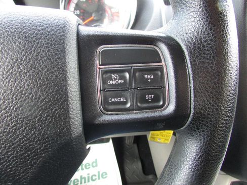 Used 2015 Dodge Grand Caravan SXT image 65