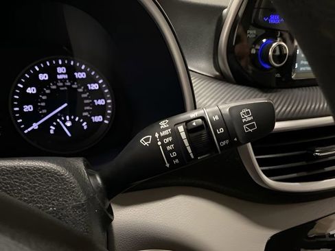 Used 2021 Hyundai Tucson SE image 30