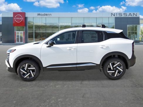 New 2026 Nissan Kicks SV w/ Cold Weather Package FWD image 2
