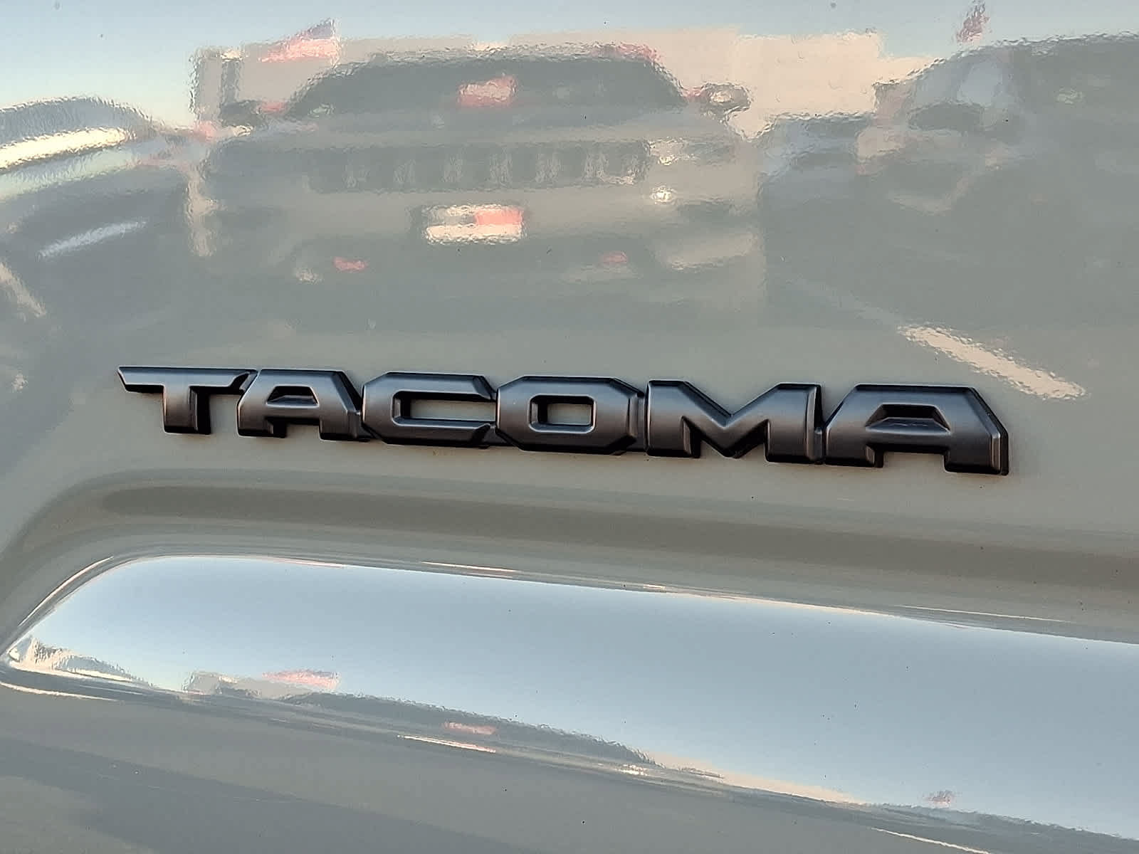 Used 2022 Toyota Tacoma TRD Sport AWD/4WD image 35