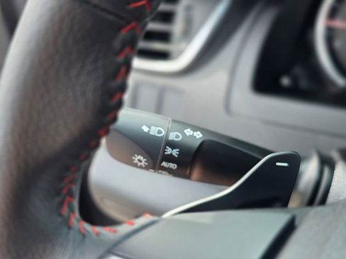 Used 2017 Toyota Camry XSE image 34